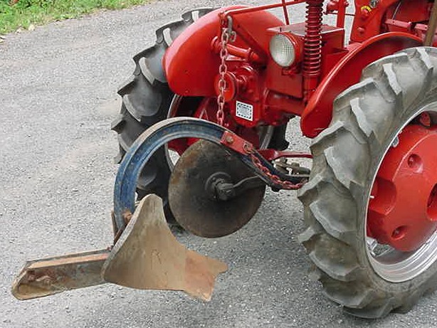 Cub-193 Moldboard Plow Manual